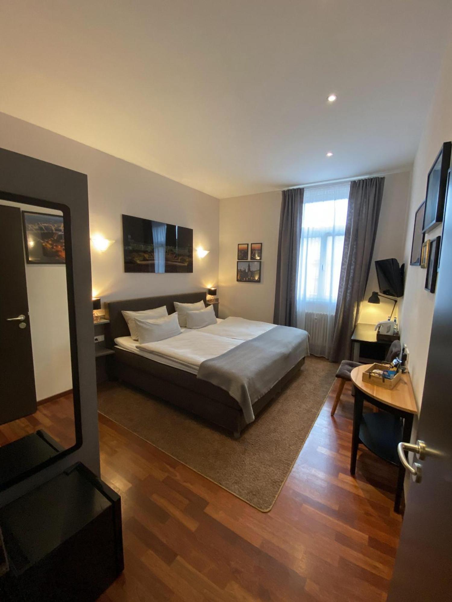 Classic Double Room